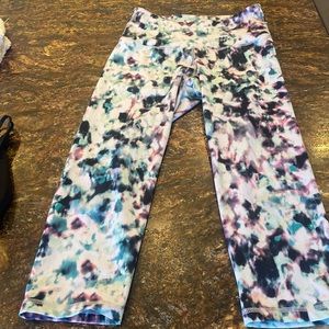 Compression capris